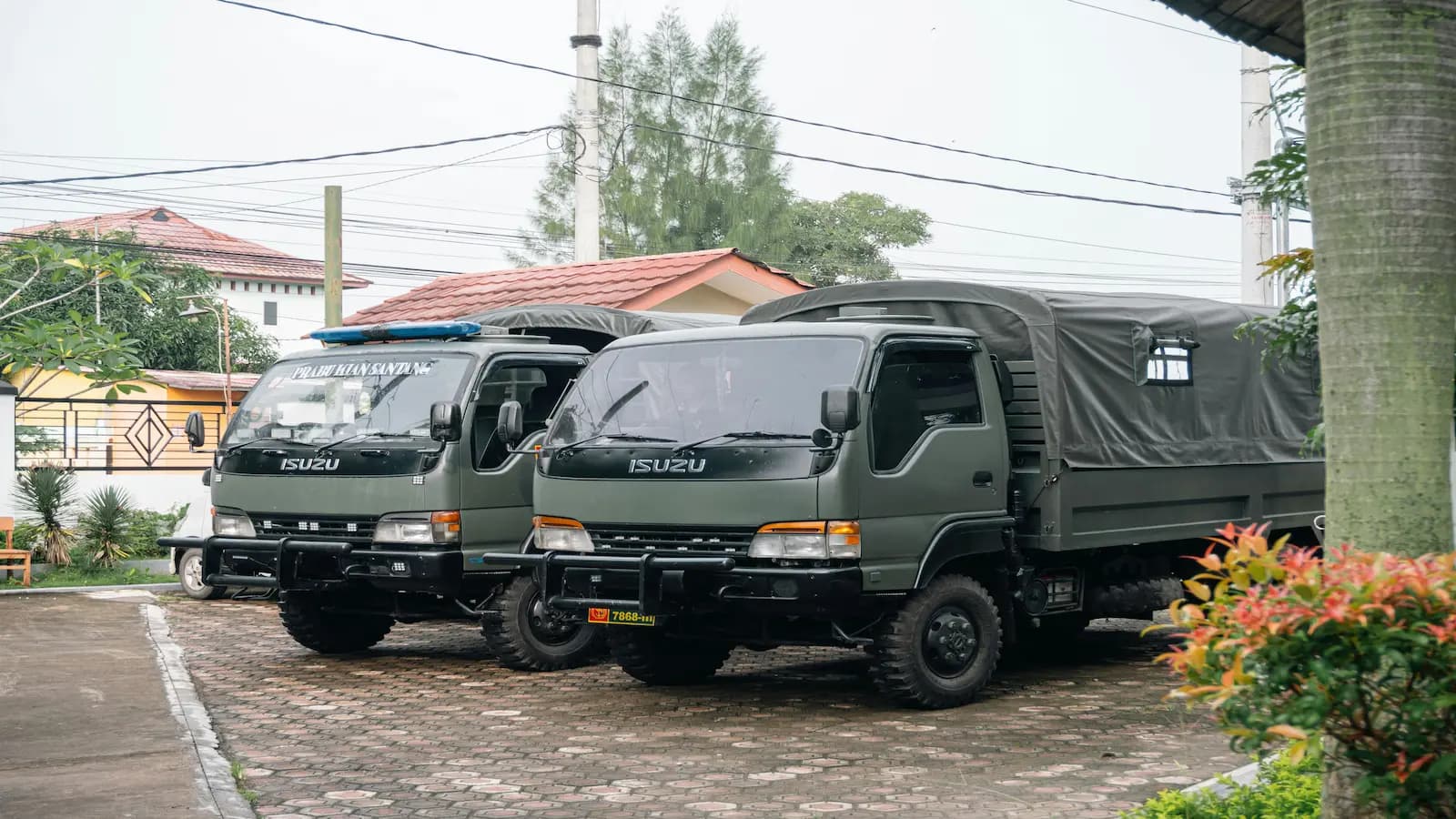 Choisir la Bonne Taille de Camion au Rwanda : Camionnette vs 3T vs 5T vs 10T vs 20T